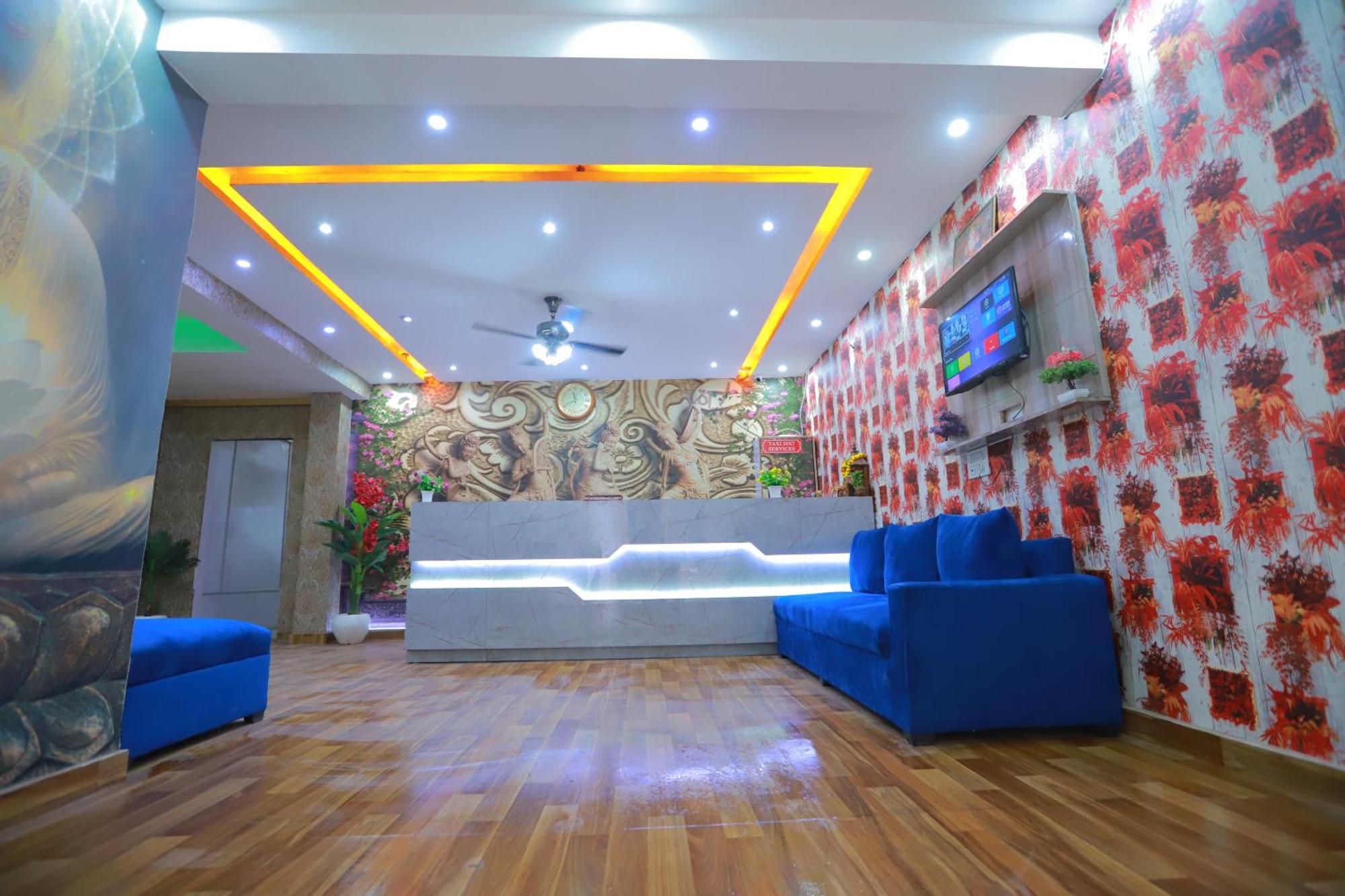 Oaks Inn Plaza Delhi Airport 新德里 外观 照片